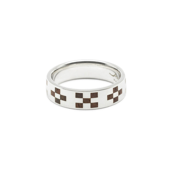 Mincer ring silver wood