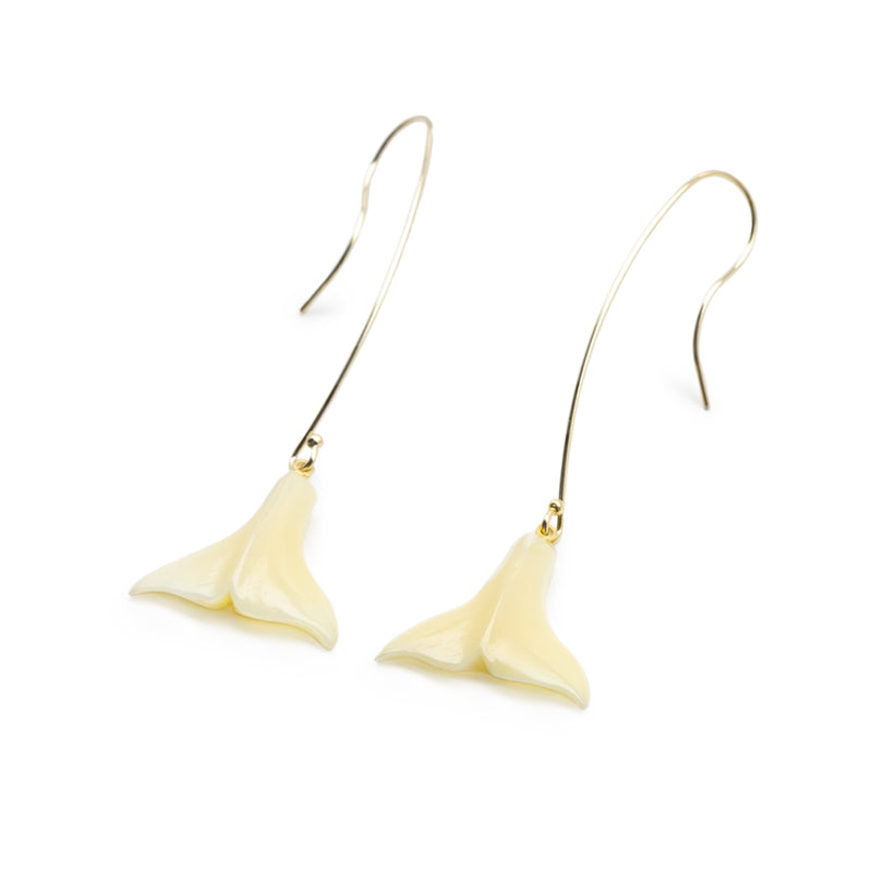 クジラ歯 テールピアス – 海想