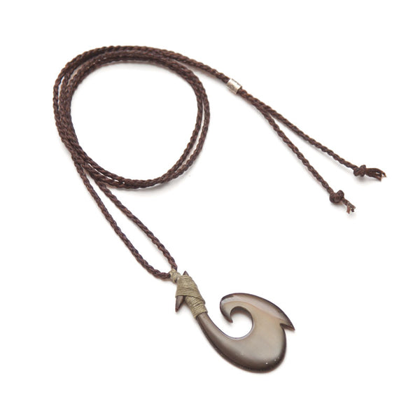 고래 수염 목걸이