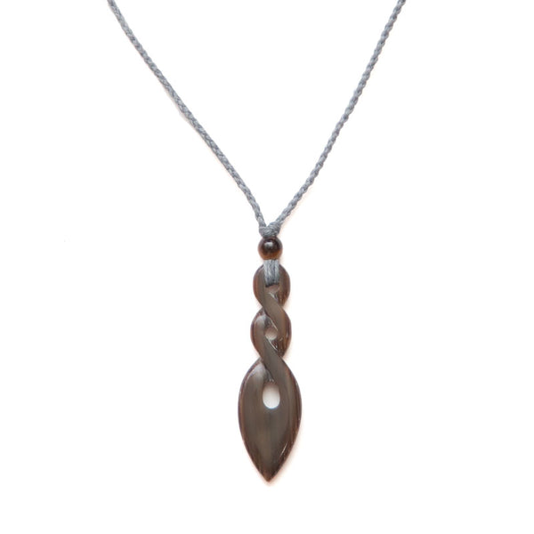 쿠지라히게 보드 목걸이