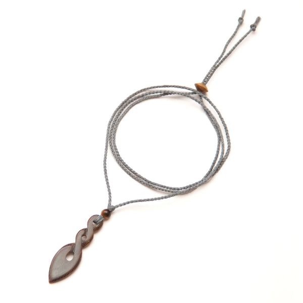 쿠지라히게 보드 목걸이