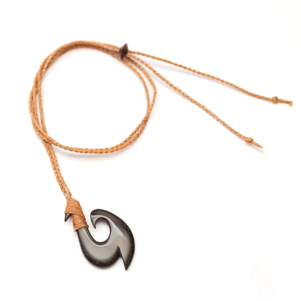 고래 수염 목걸이