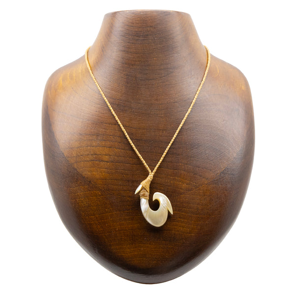 高瀬貝 フィッシュフック ネックレス