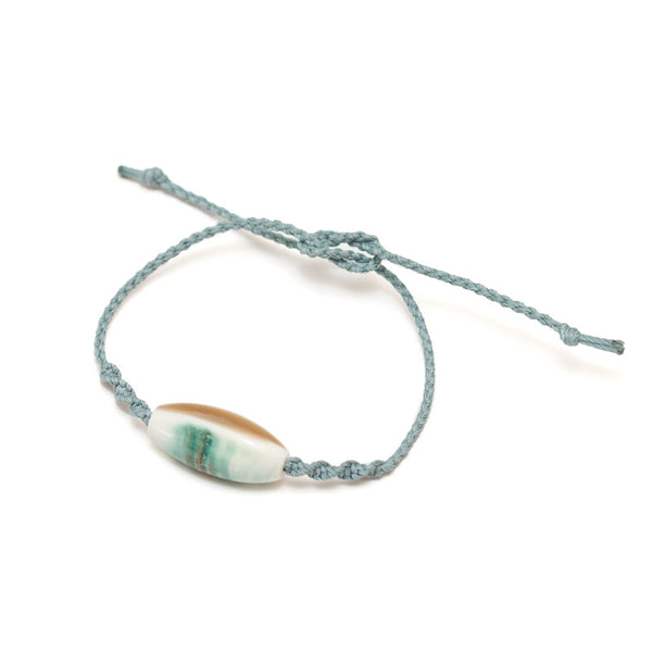 Night-clam, Pret bracelets.